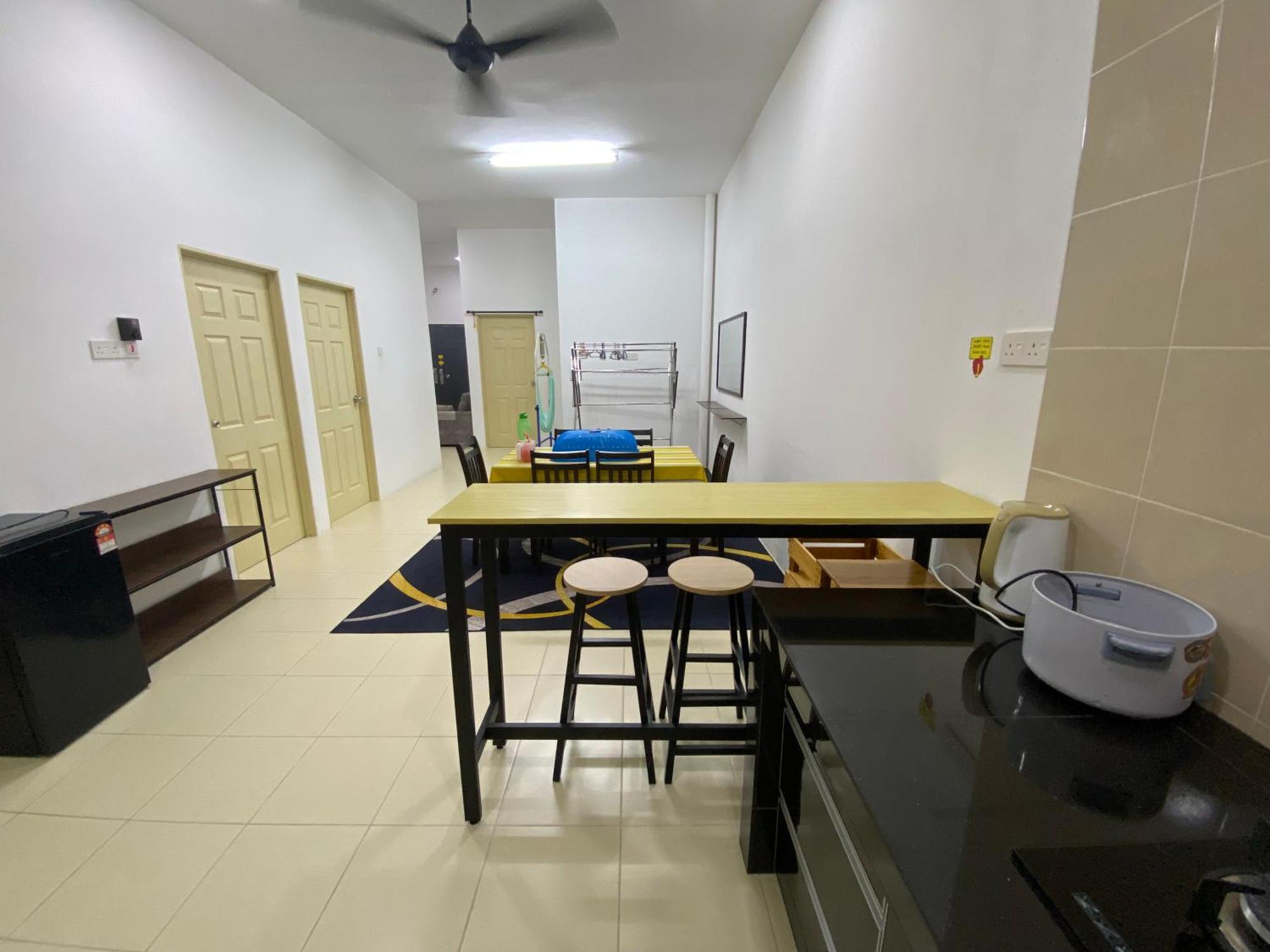 Homestay Cikgu Ahmed Batu Kikir Exterior photo